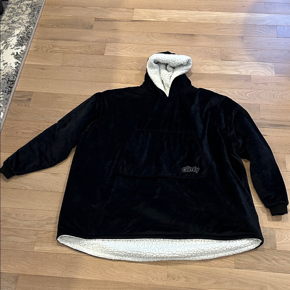 The Comfy in Black